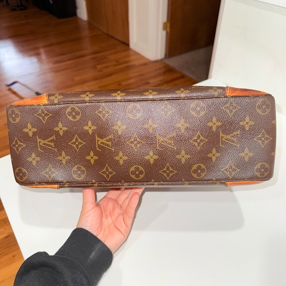 Louis Vuitton Monogram Canvas Boulogne Shoulder Bag - Picture 4 of 13